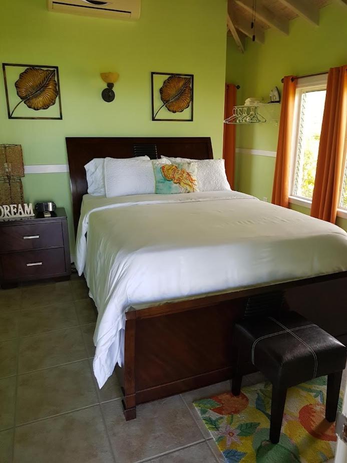 Harbor Breeze Villas Clarence Town ภายนอก รูปภาพ