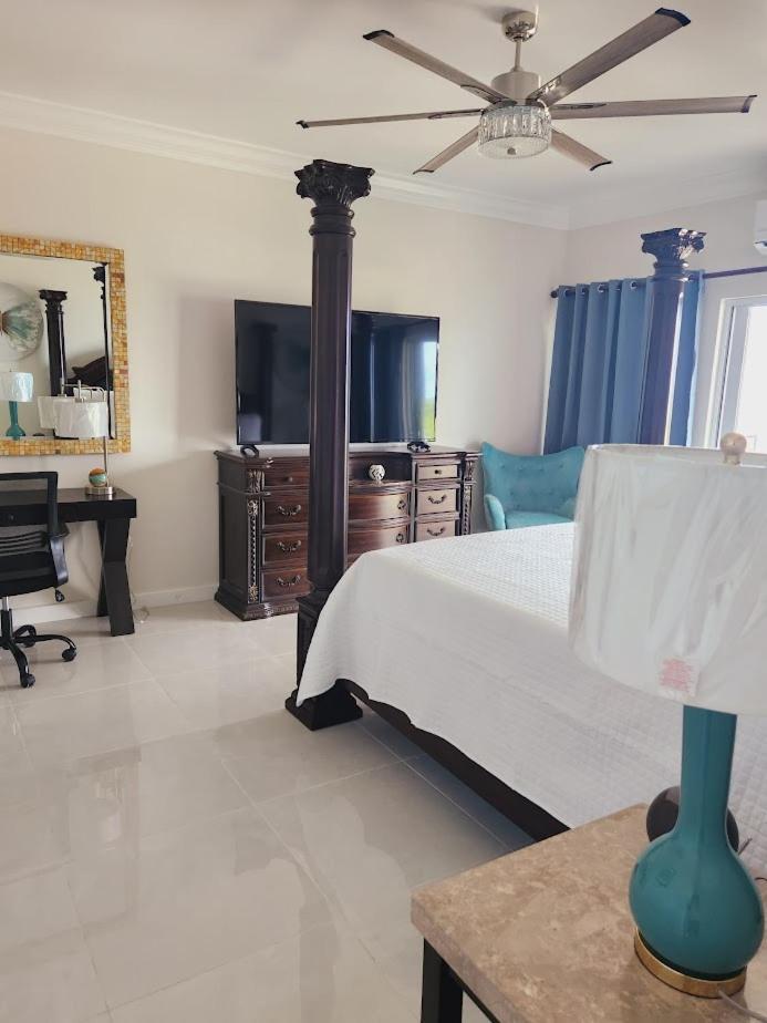 Harbor Breeze Villas Clarence Town ภายนอก รูปภาพ